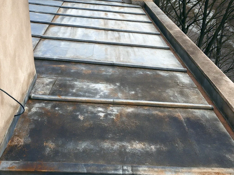 Quelle est la durée de vie d'une toiture en zinc ? Signes d'usure d'un toit en zinc