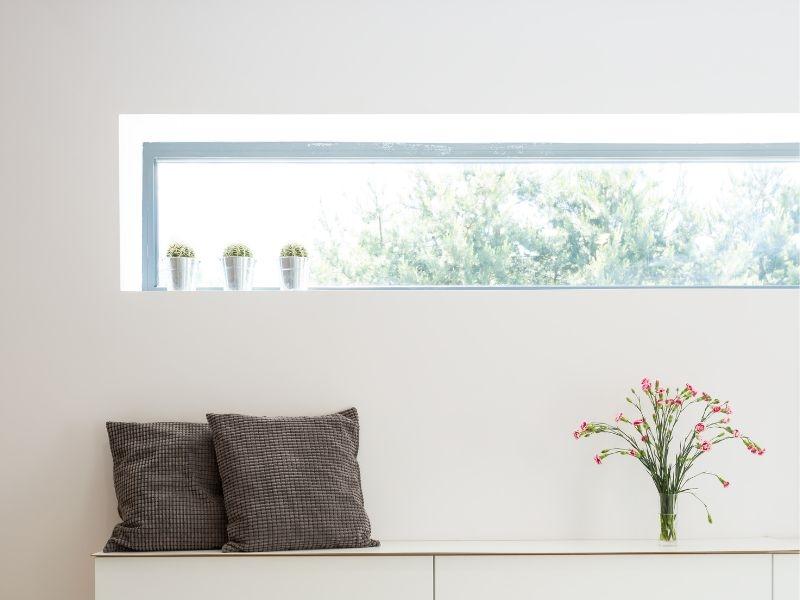 Fenêtre étroite horizontale