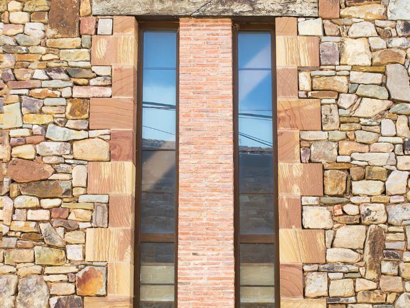 Pose de fenêtres étroites en Île-de-France