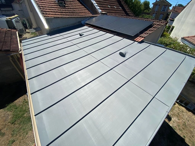 Couvreur zingueur à Paris et en Île-de-France Toit en zinc plat
