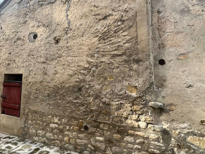 Façade en pierre apparente : risques