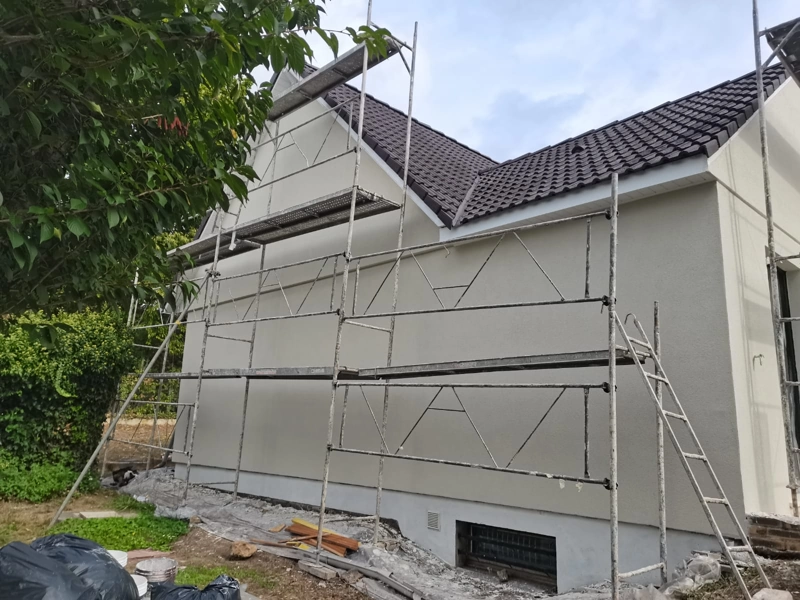 Quel est le prix d'un enduit de maison de 100 m2 ? Prix d'un enduit de maison de 100 m2