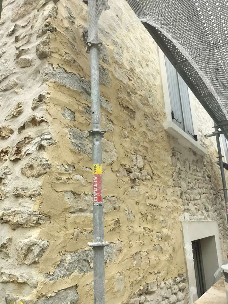 Rejointoiement mur en pierre 78