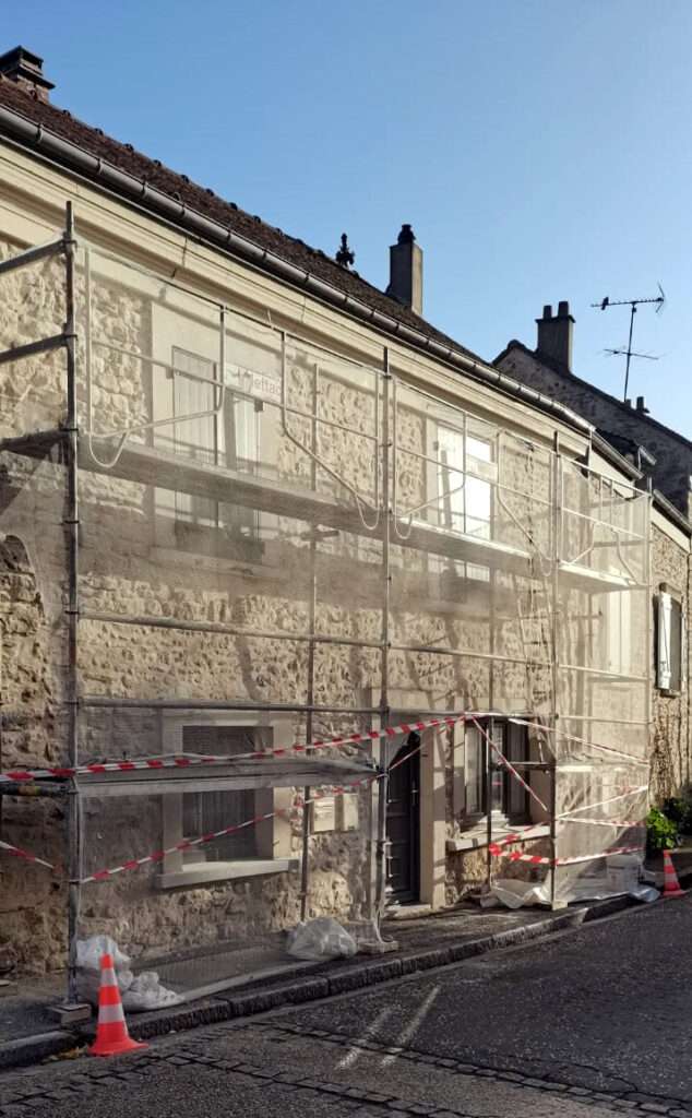 Restauration dune facade en moellons