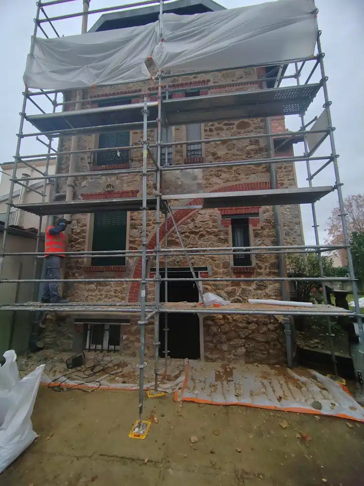 Rejointoiement de facade 92
