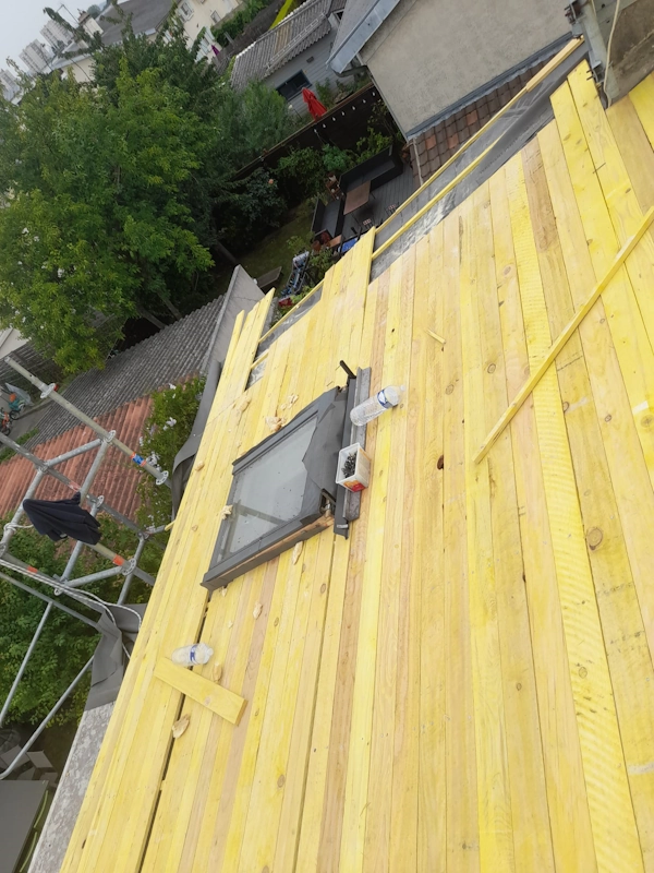 Pose voliges toiture