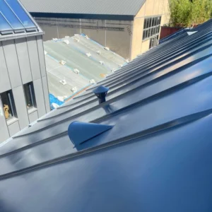 Couverture zinc en joint debout