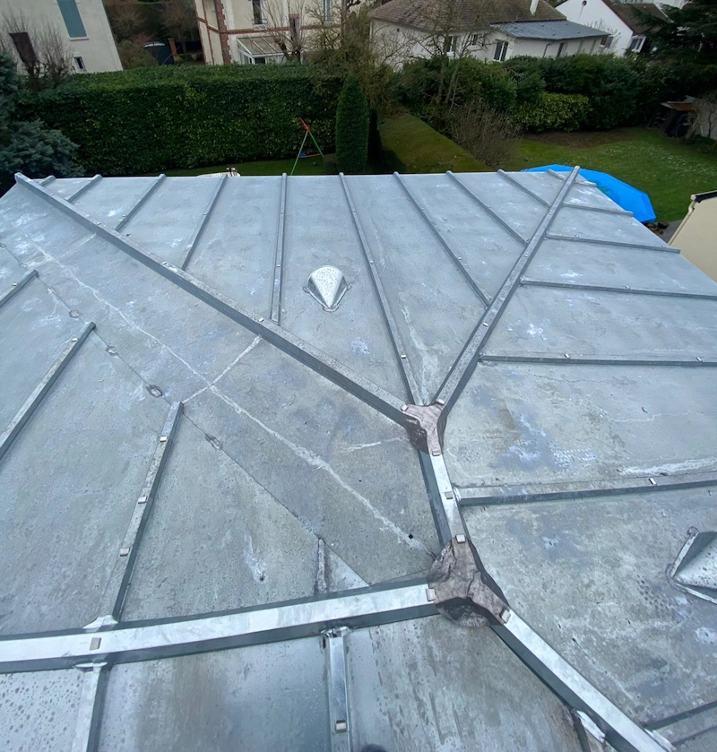 Couverture zinc sur tasseaux Vaucresson