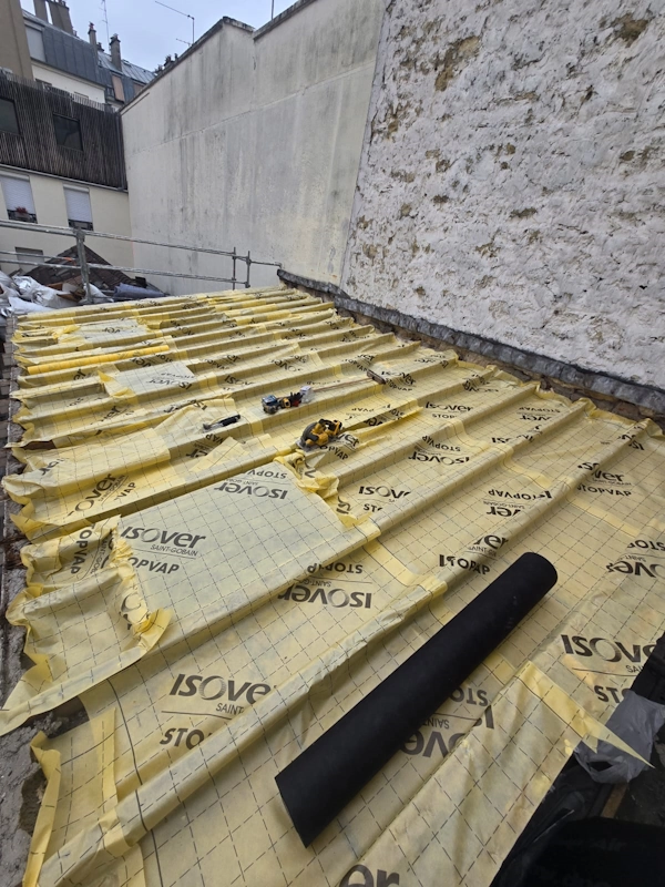 Sarking de toiture a Paris