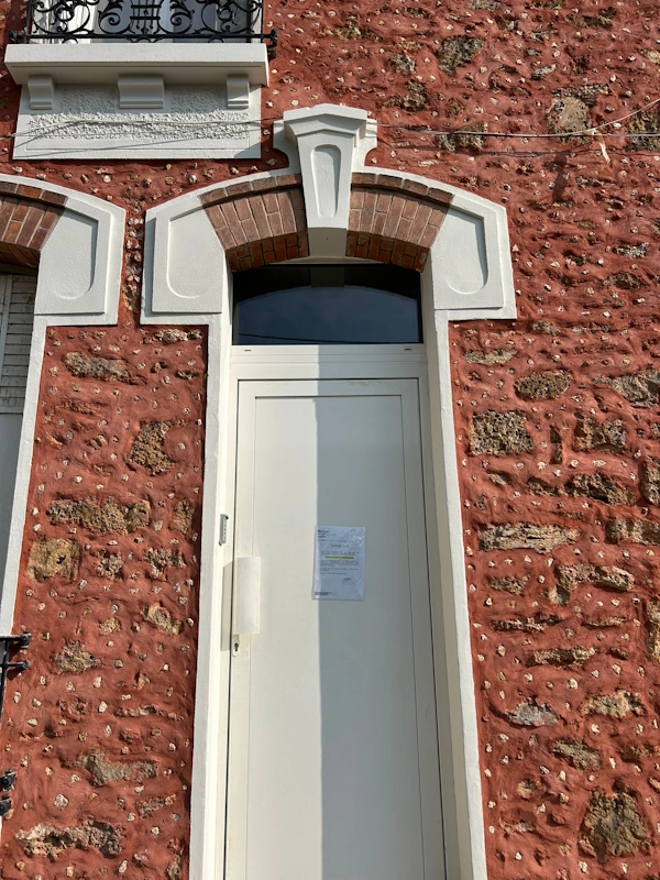 Encadrement de porte facade Corbeil Essonnes 91100