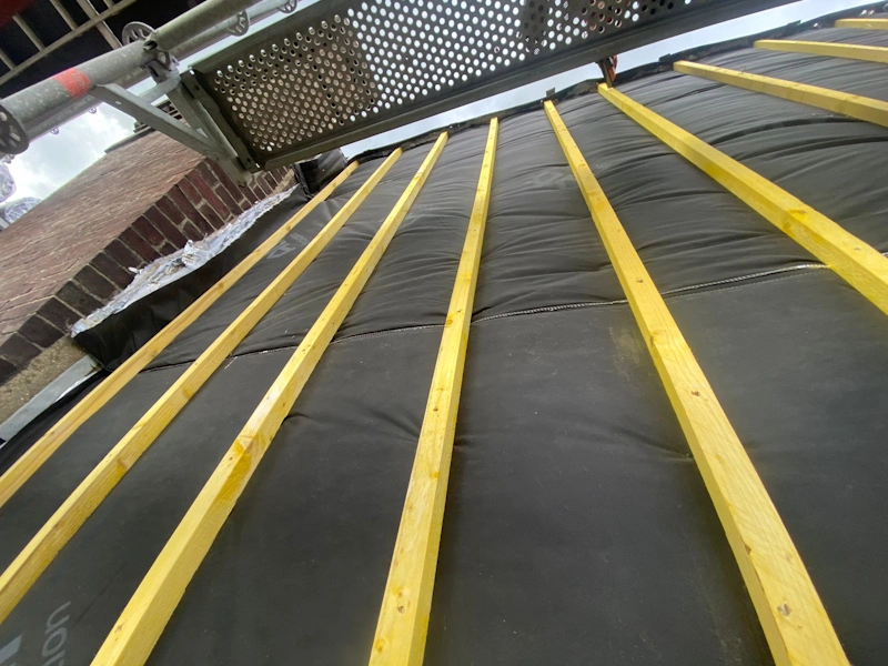 Artisan couvreur Pontoise 95000