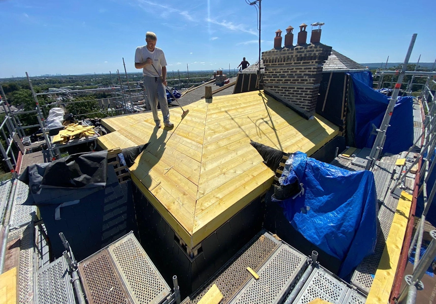 Couvreur zingueur Pontoise 95