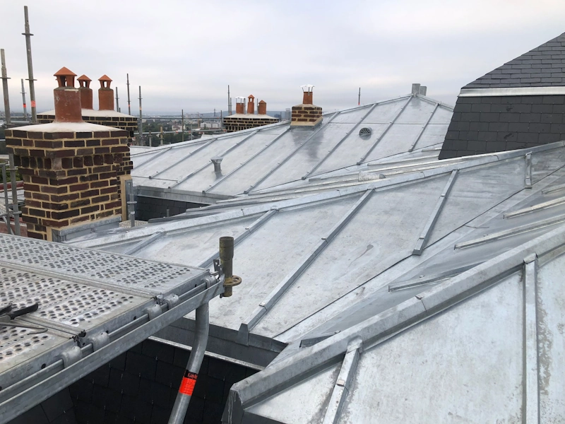 Pose toiture zinc Pontoise