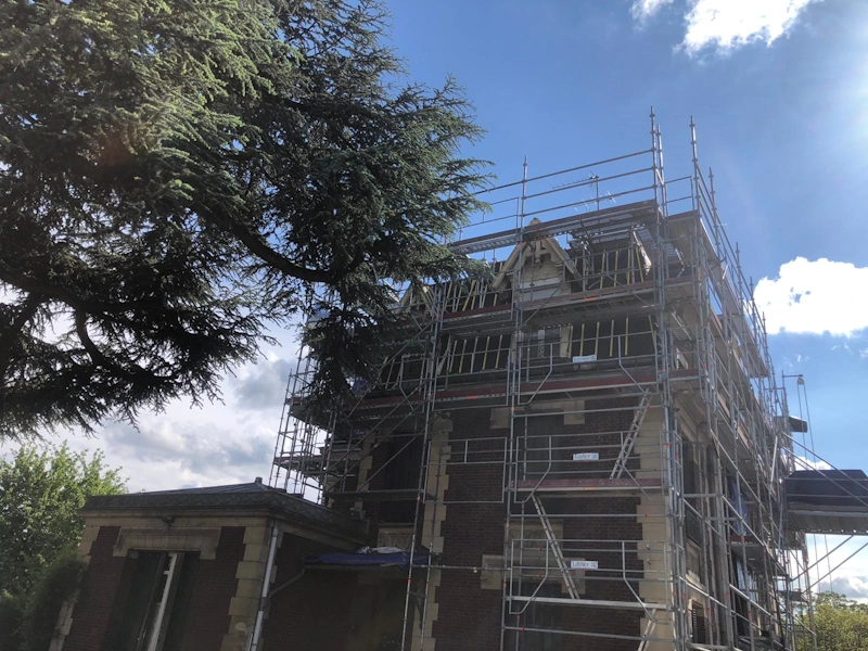 Refection toiture ancienne a la Mansart