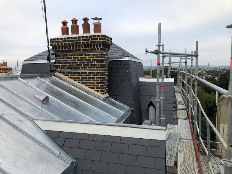 Renovation de toiture en zinc sur