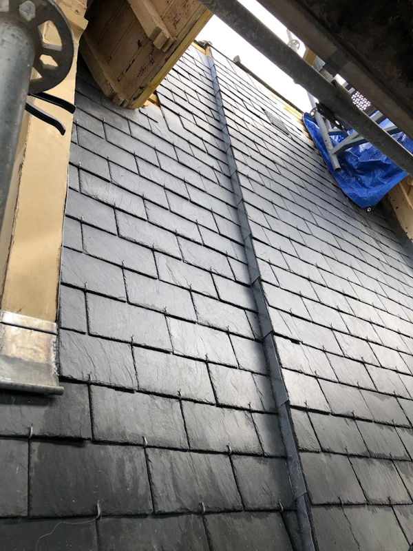 Restauration de toiture en ardoise Pontoise