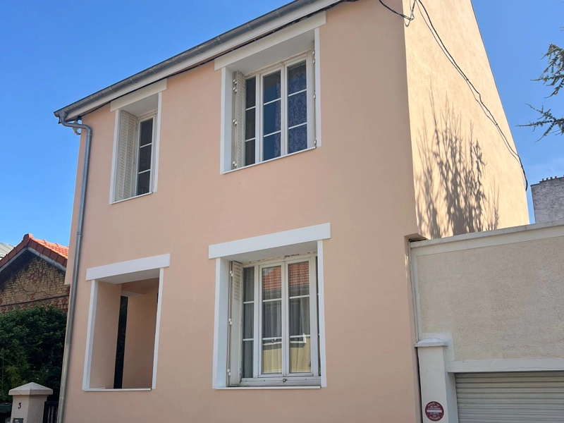 Enduits isolants ou ITE avec panneaux : le comparatif Isolation thermique par l'extérieur (ITE)