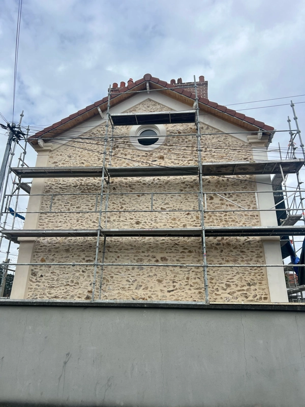 Renovation de facade moellons 93