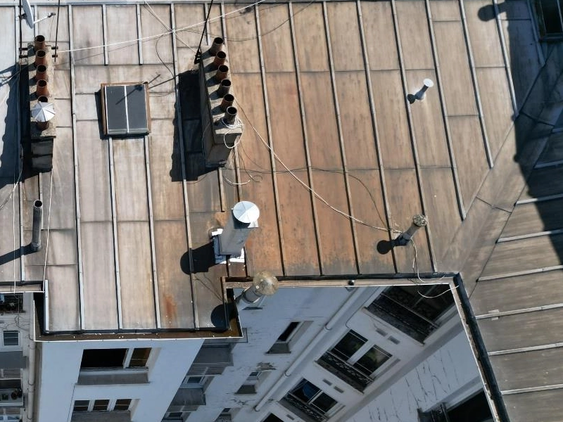 Inspection de toiture au drone