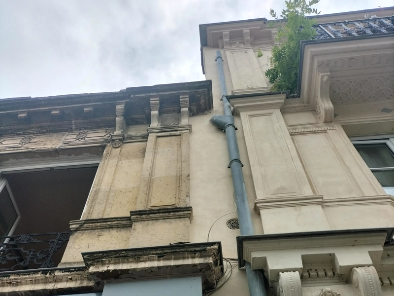 Nettoyage de façade : intérêts, risques et méthodes Nettoyage de facade professionnel