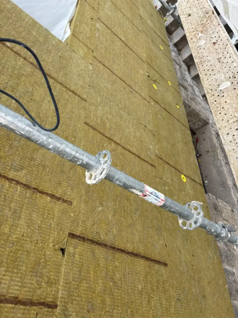 Facadier fibre de bois 94430