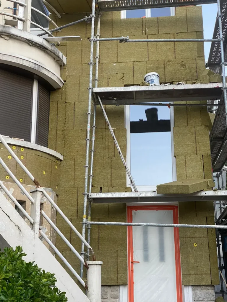 Facadier isolation thermique 94430