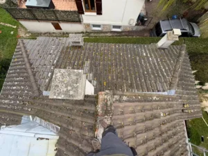 entreprise couverture taverny artisan couvreur renovation complete toiture maison