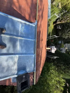 toiture tuiles taverny isolation sarking travaux couverture zinc tasseaux