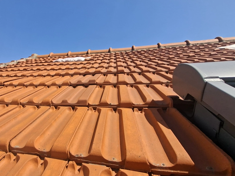 Hausse du prix de la tuile : vers la fin des toits en tuiles ? Hausse du prix de la tuile de terre cuite