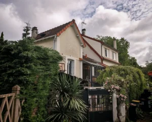 couvreur 92370