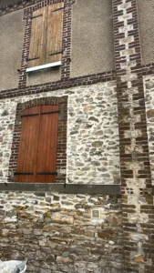 ravalement facade briques eaubonne